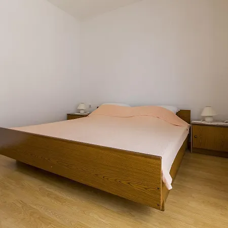 Lägenhet Cozy Mit Meerblick, Privatparkplatz, Garten, Klima, Wifi