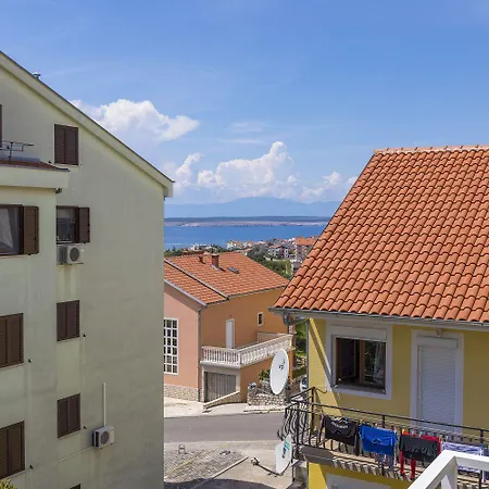 Cozy Mit Meerblick, Privatparkplatz, Garten, Klima, Wifi Lägenhet Crikvenica