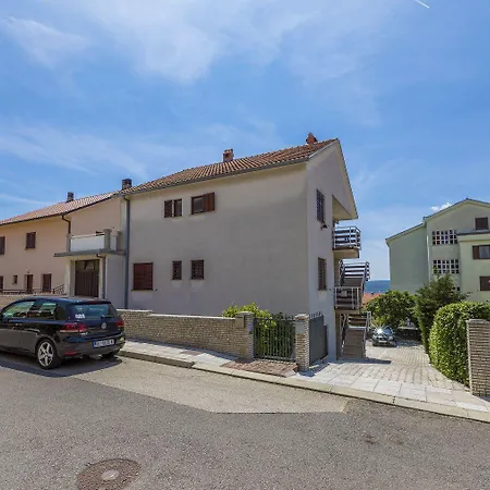 Cozy Mit Meerblick, Privatparkplatz, Garten, Klima, Wifi