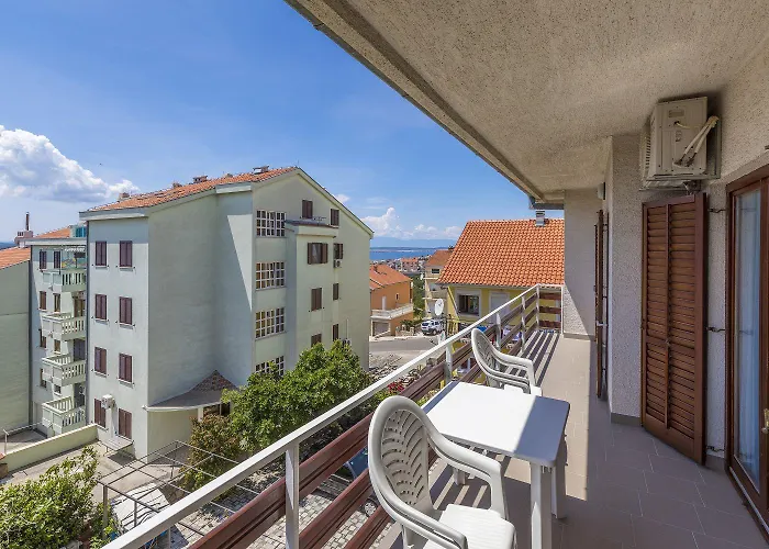 Cozy Mit Meerblick, Privatparkplatz, Garten, Klima, Wifi Apartman *