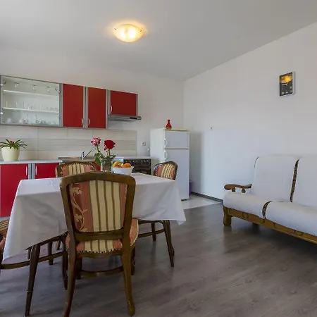 شقة Cozy Mit Meerblick, Privatparkplatz, Garten, Klima, Wifi