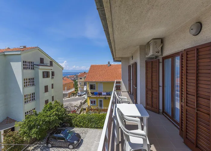 Cozy Mit Meerblick, Privatparkplatz, Garten, Klima, Wifi * Crikvenica