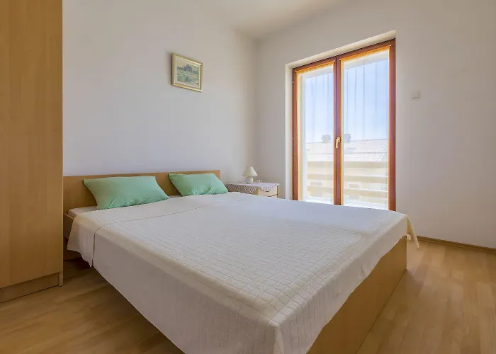 Cozy Mit Meerblick, Privatparkplatz, Garten, Klima, Wifi Crikvenica
