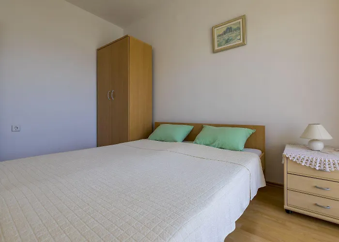 Apartment Cozy Mit Meerblick, Privatparkplatz, Garten, Klima, Wifi